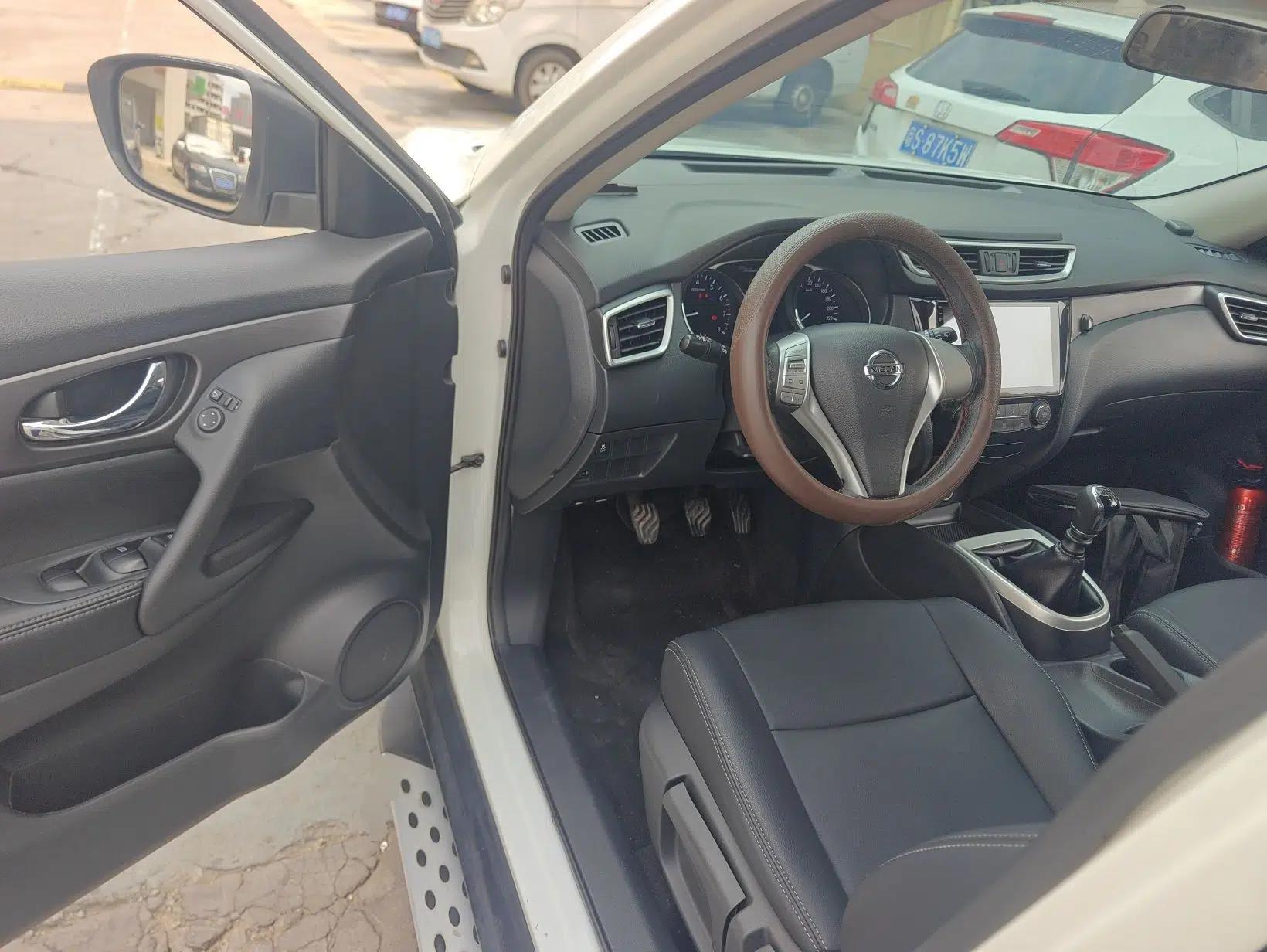 Nissan X-Trail 2017 2.0L Manual Classic Edition 2WD — миниатюра 18