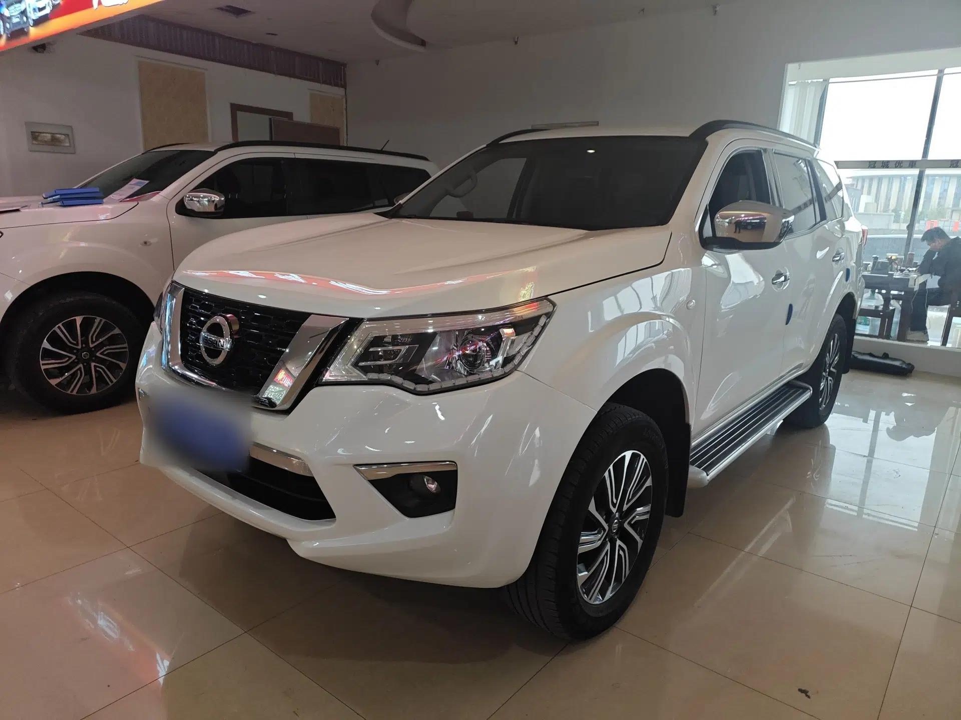 Nissan Terra 2020 2.5L XL Upper 4WD Automatic Four-Wheel Drive Luxury Edition — миниатюра 1