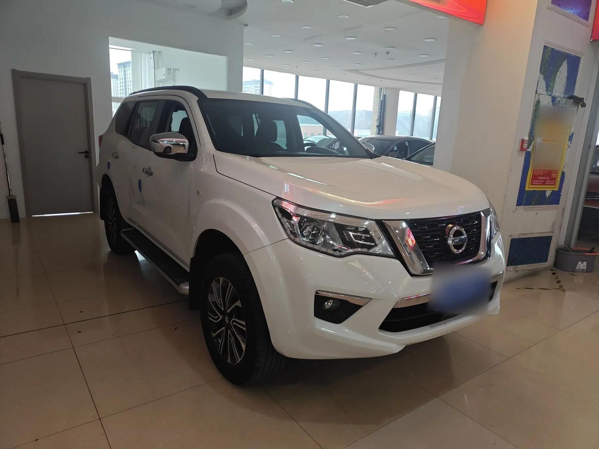 Nissan Terra 2020 2.5L XL Upper 4WD Automatic Four-Wheel Drive Luxury Edition — миниатюра 3