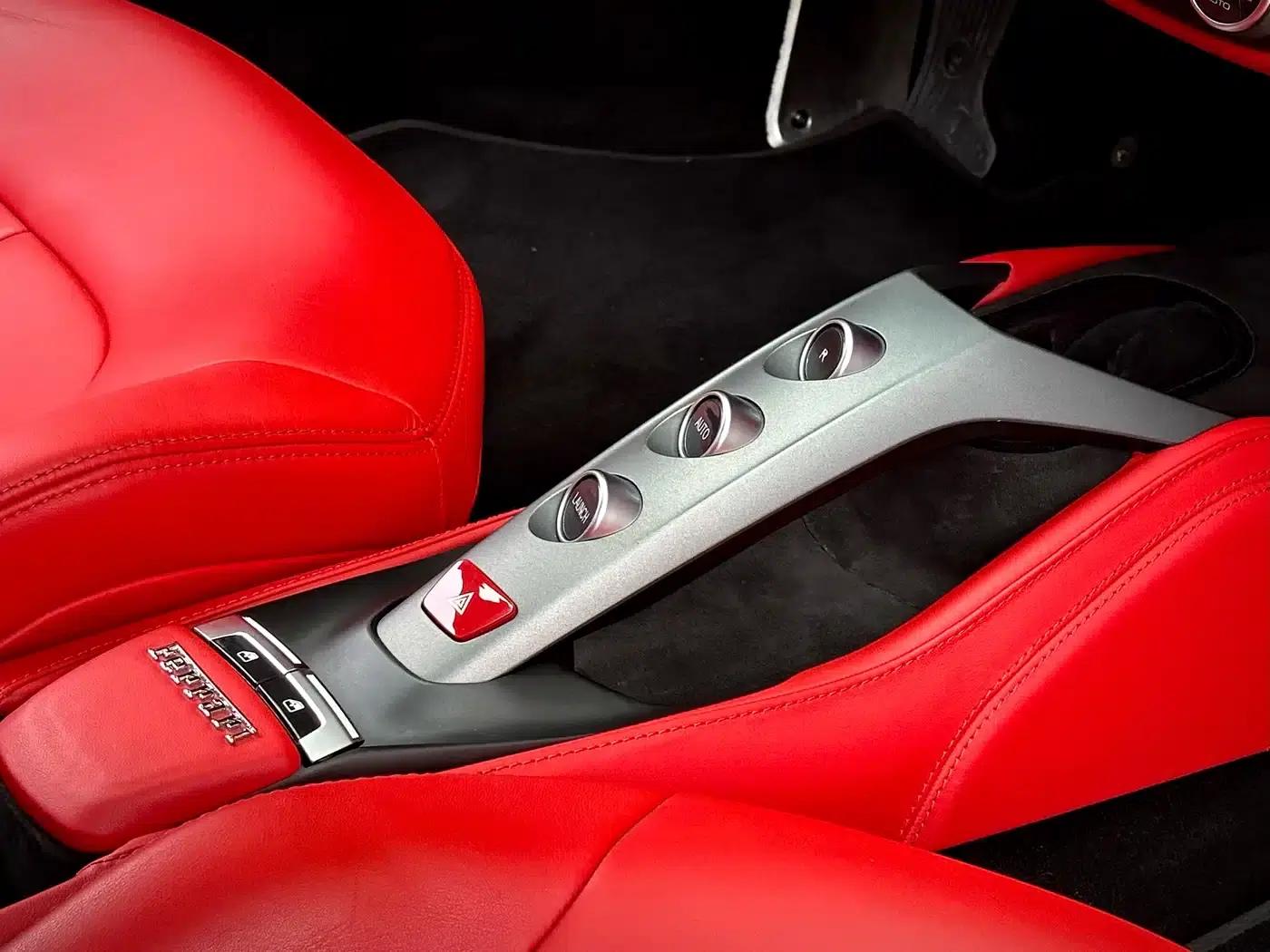2015 Ferrari 488 GTB — миниатюра 19