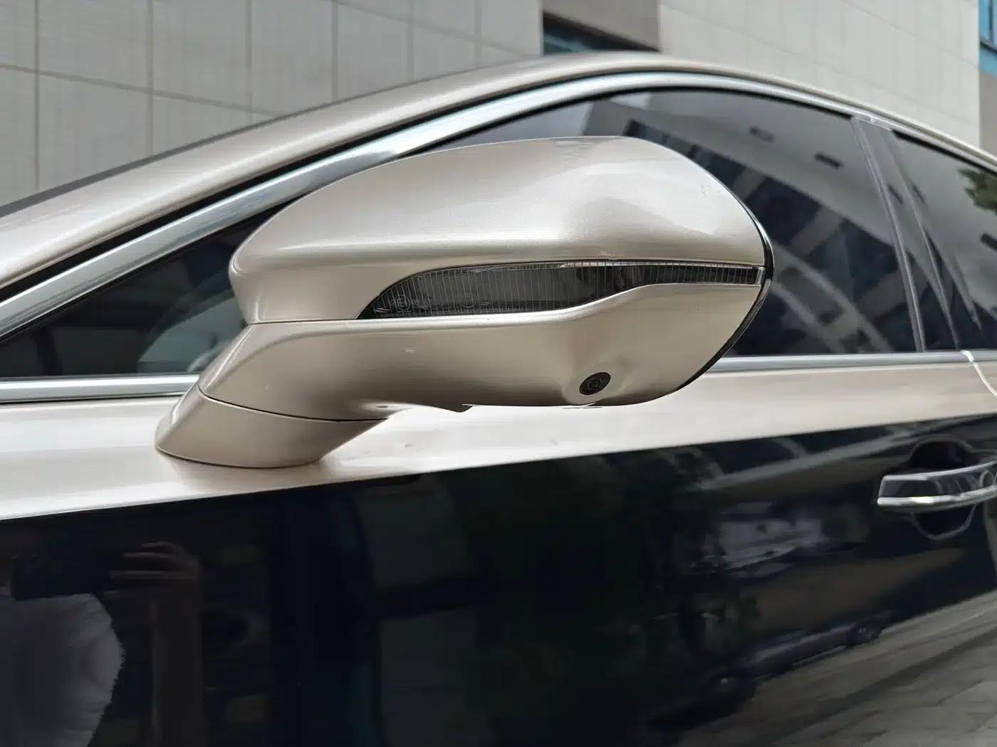 Hongqi H5 2023 2.0T Automatic Intelligent Flagship Edition — миниатюра 11