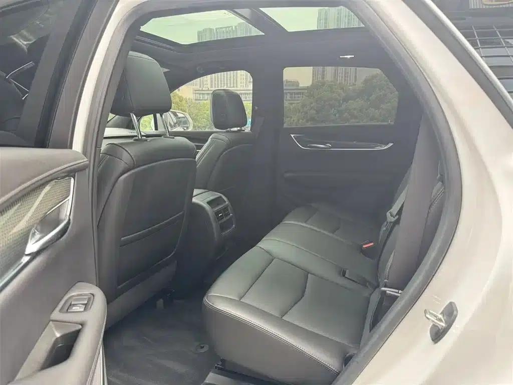 Cadillac XT5 2024 2.0T AWD Luxury (Hummingbird Edition) — миниатюра 6