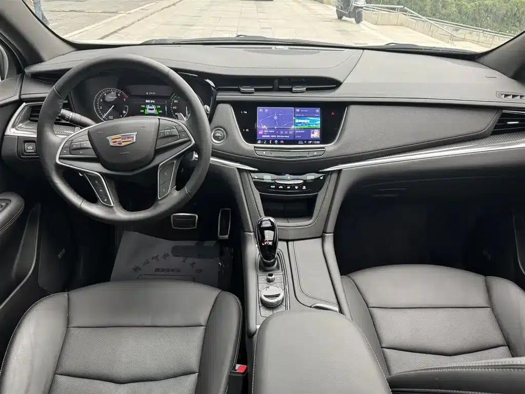 Cadillac XT5 2024 2.0T AWD Luxury (Hummingbird Edition) — миниатюра 7