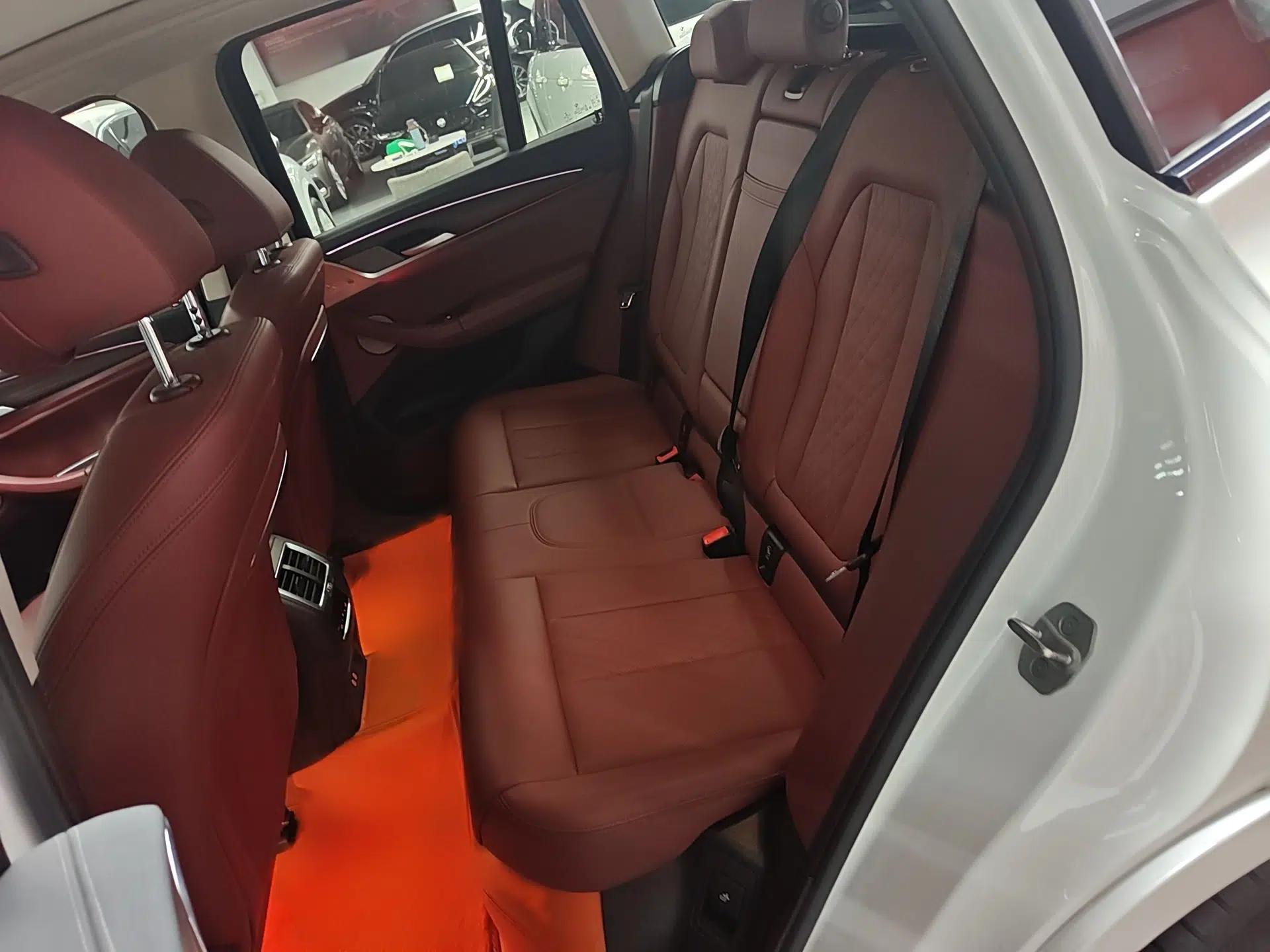 BMW X3 2022 Second Facelift xDrive30i Leading Edition M Night Sky Package — миниатюра 13