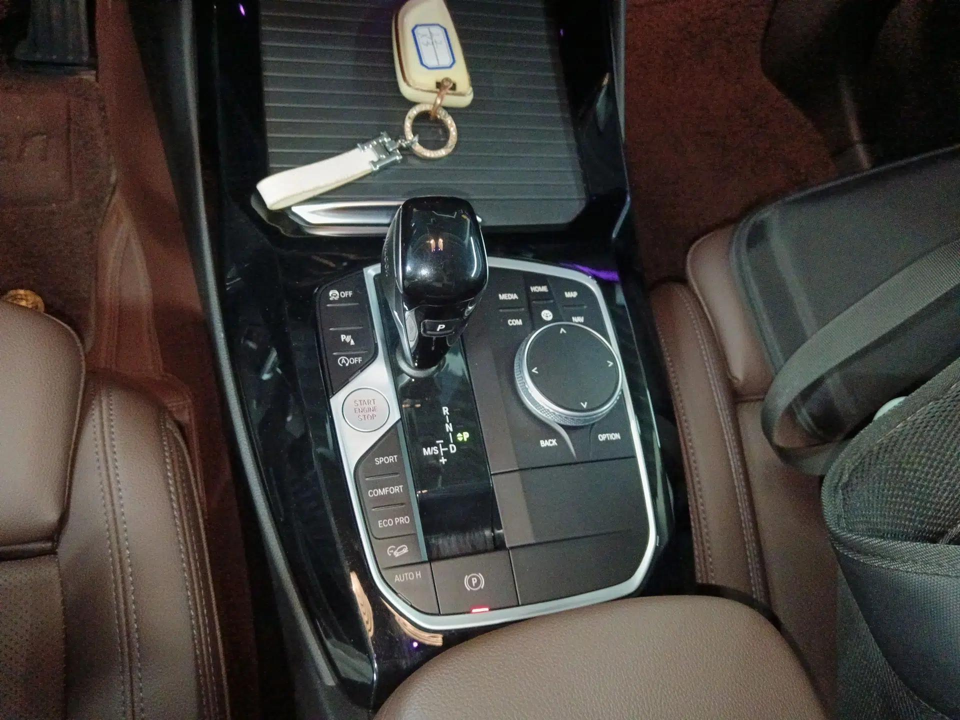 BMW X3 2022 xDrive30i Luxury Model M Night Sky Package — миниатюра 17