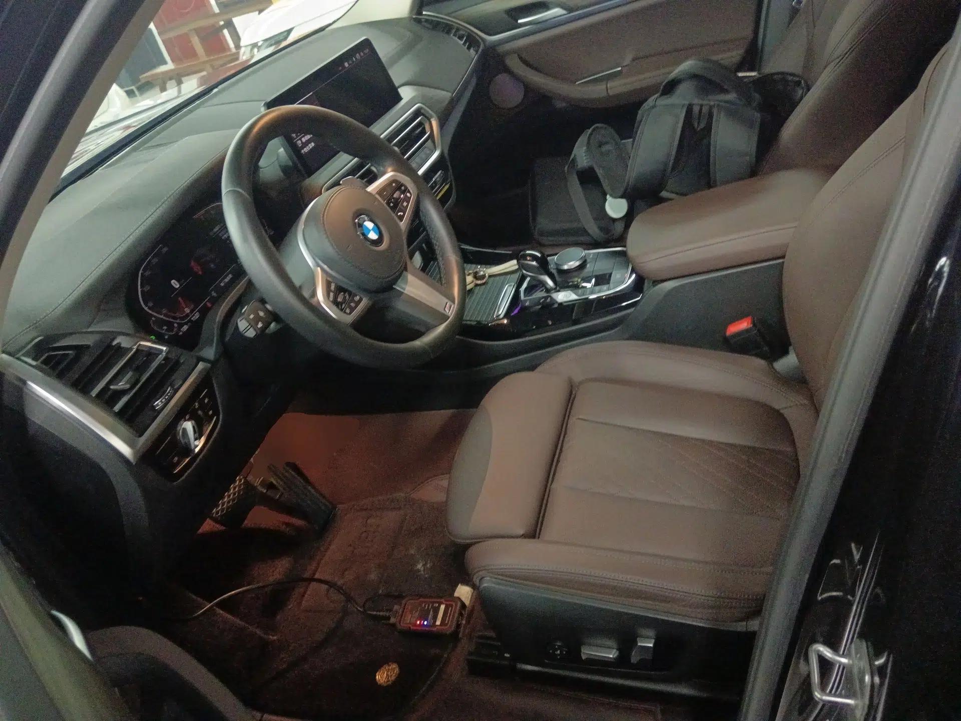 BMW X3 2022 xDrive30i Luxury Model M Night Sky Package — миниатюра 18