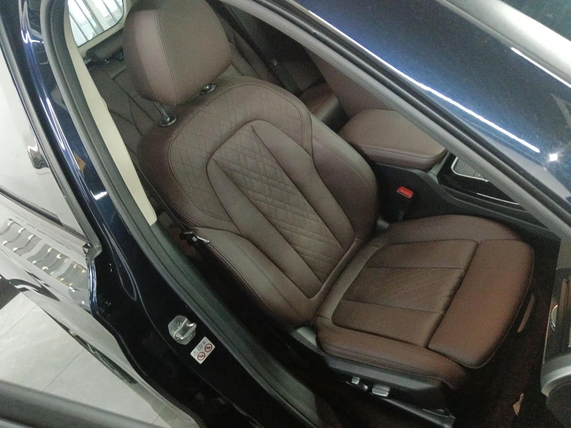 BMW X3 2022 xDrive30i Luxury Model M Night Sky Package — миниатюра 23