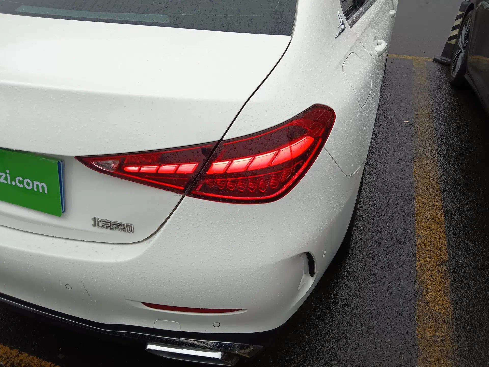 Mercedes-Benz C-Class 2024 Second Facelift C 260 L Sport Edition — миниатюра 7