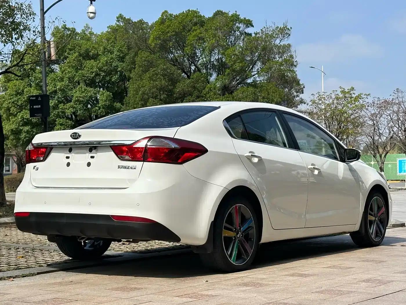 Kia K3 2016 1.6L Automatic GLS — миниатюра 11