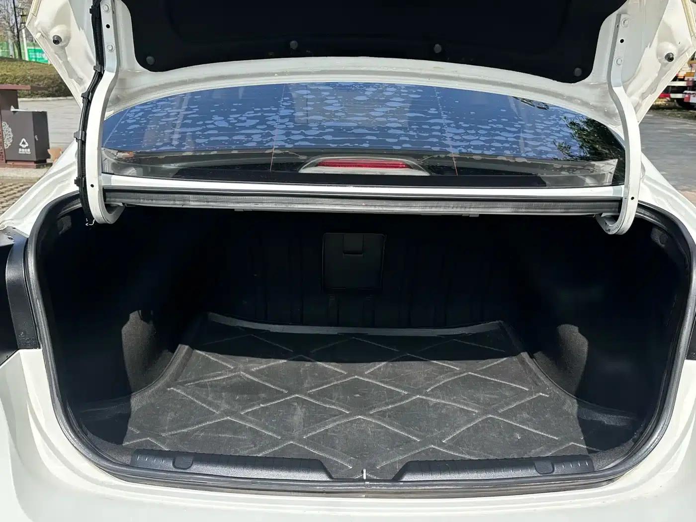 Kia K3 2016 1.6L Automatic GLS — миниатюра 15
