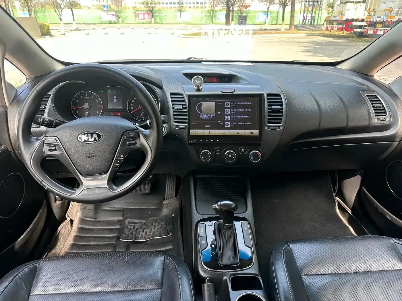 Kia K3 2016 1.6L Automatic GLS — миниатюра 5
