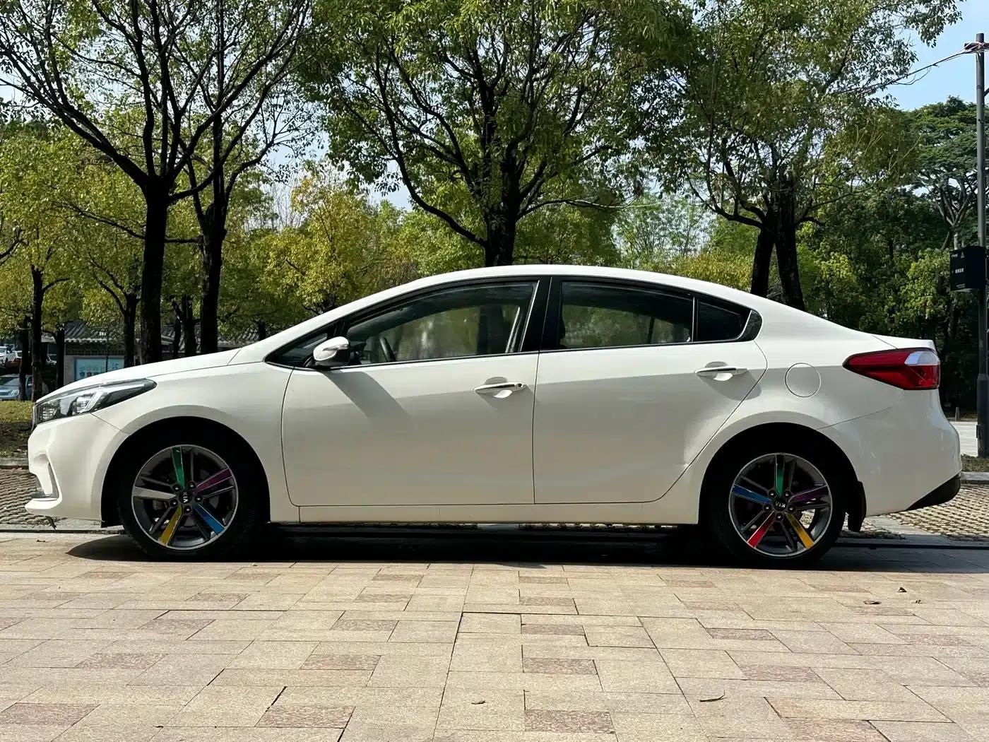 Kia K3 2016 1.6L Automatic GLS — миниатюра 10