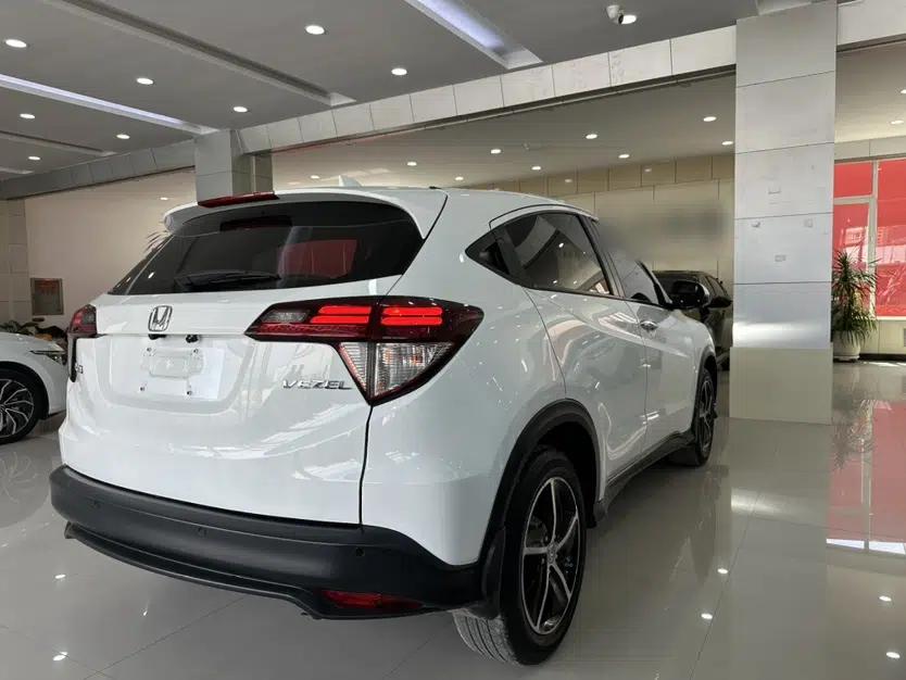 Honda Vezel 2020 1.5L CVT Luxury Edition — миниатюра 6