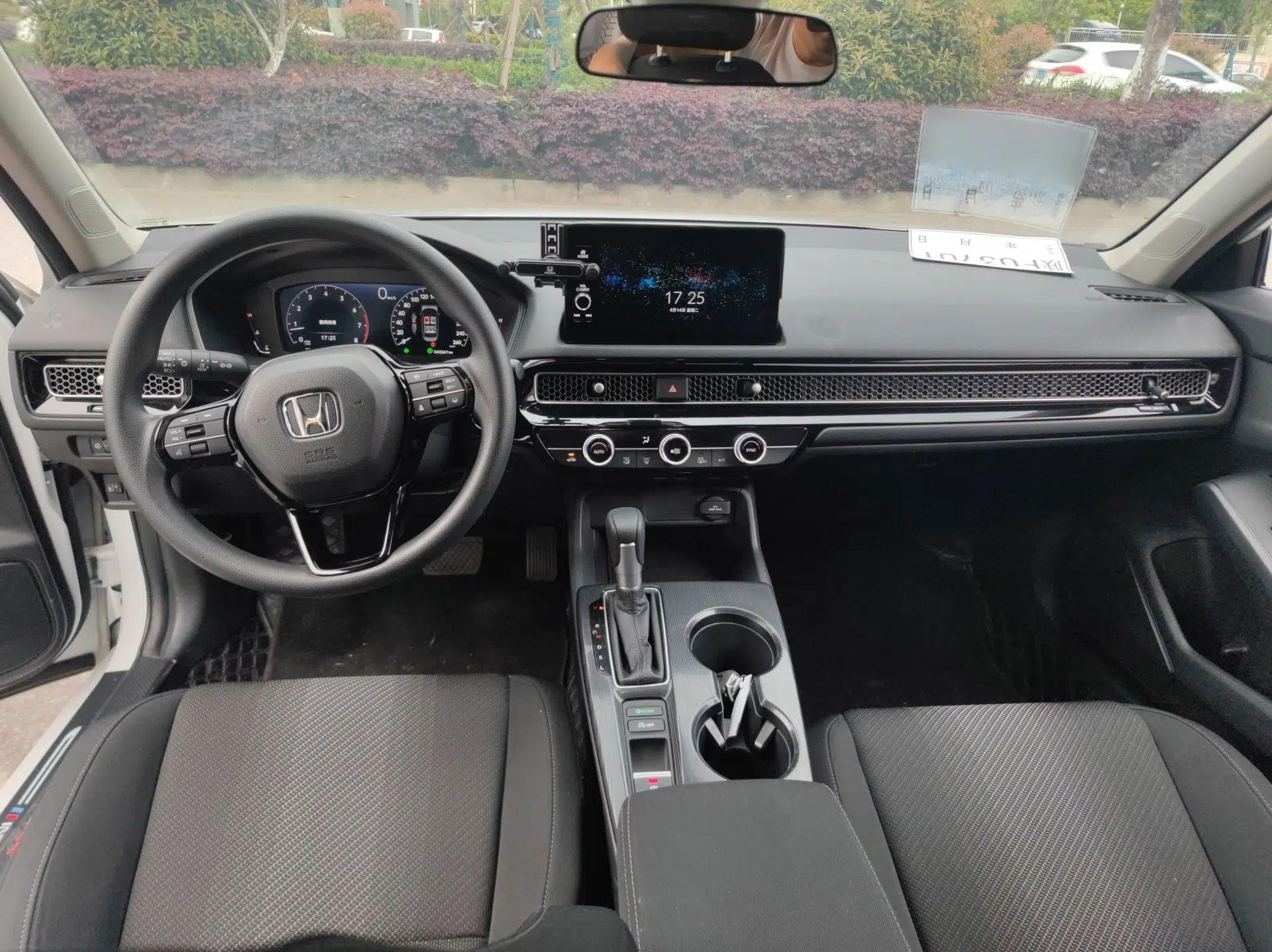 Honda Integra 2022 240TURBO CVT Technology Edition — миниатюра 13