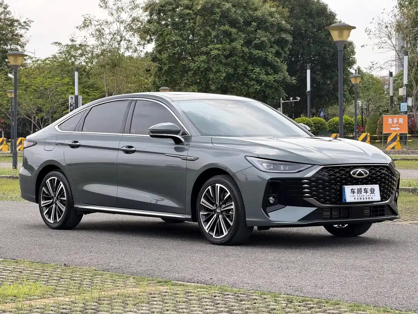 Chery Arrizo 8 PRO 2025 1.6T DCT Luxury+ — миниатюра 3