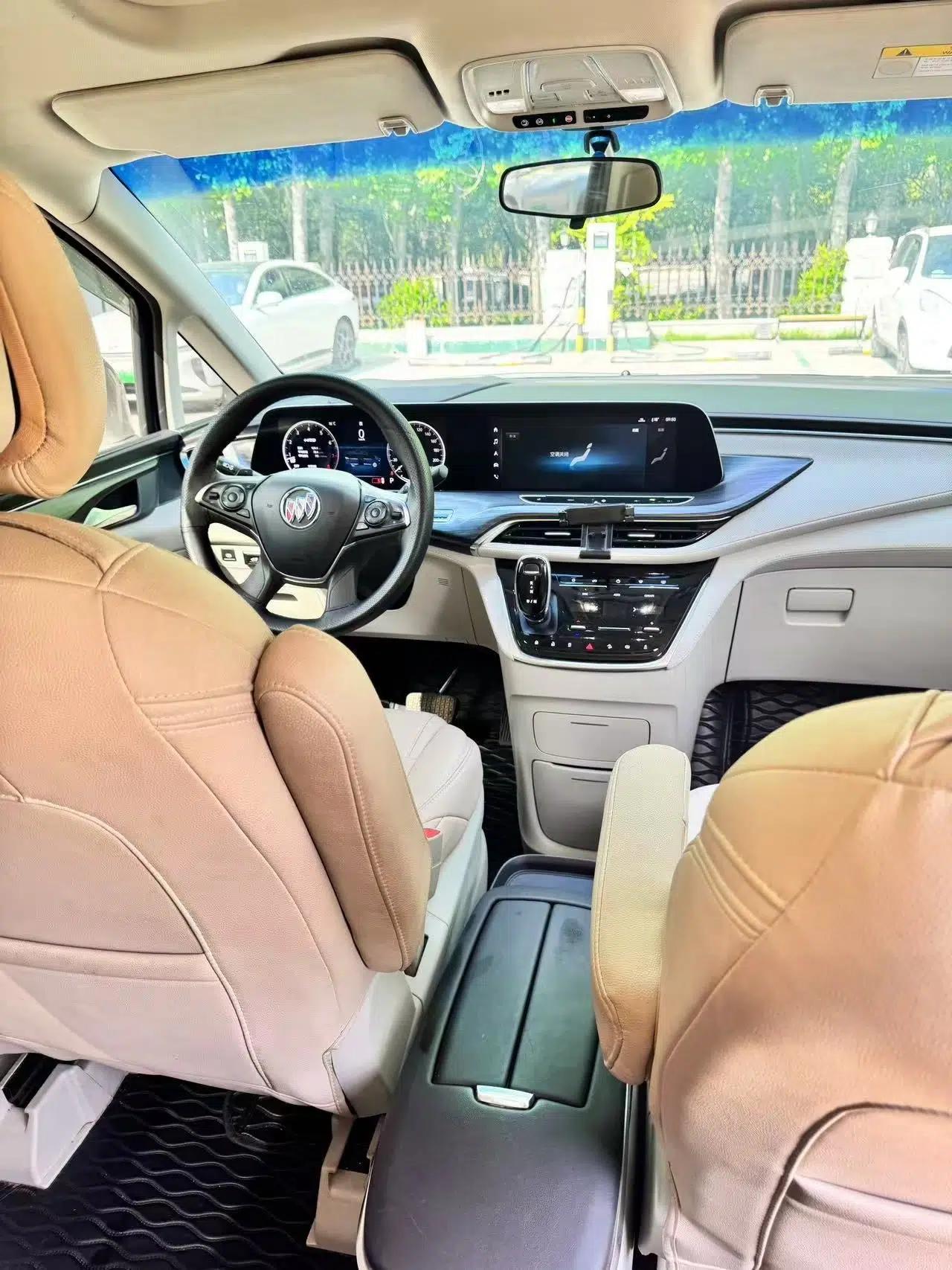 Buick GL8 2023 ES Lu Zun Comfort Model — миниатюра 4