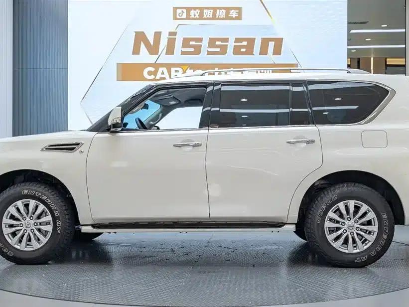 Nissan Patrol 2018 4.0L Leader Edition — миниатюра 2