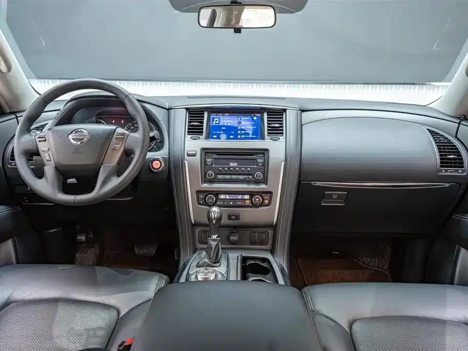 Nissan Patrol 2018 4.0L Leader Edition — миниатюра 12
