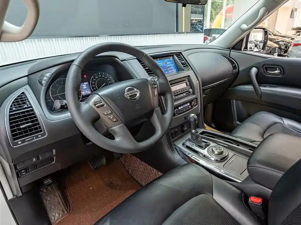 Nissan Patrol 2018 4.0L Leader Edition — миниатюра 17