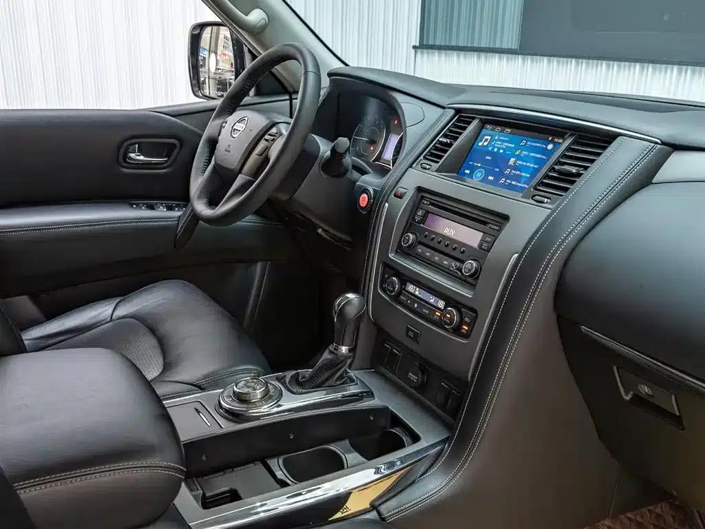 Nissan Patrol 2018 4.0L Leader Edition — миниатюра 26