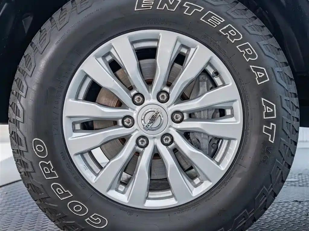 Nissan Patrol 2018 4.0L Leader Edition — миниатюра 8