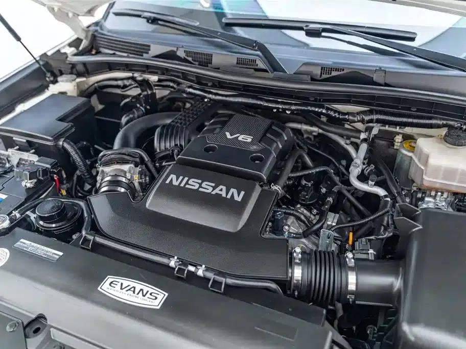 Nissan Patrol 2018 4.0L Leader Edition — миниатюра 9