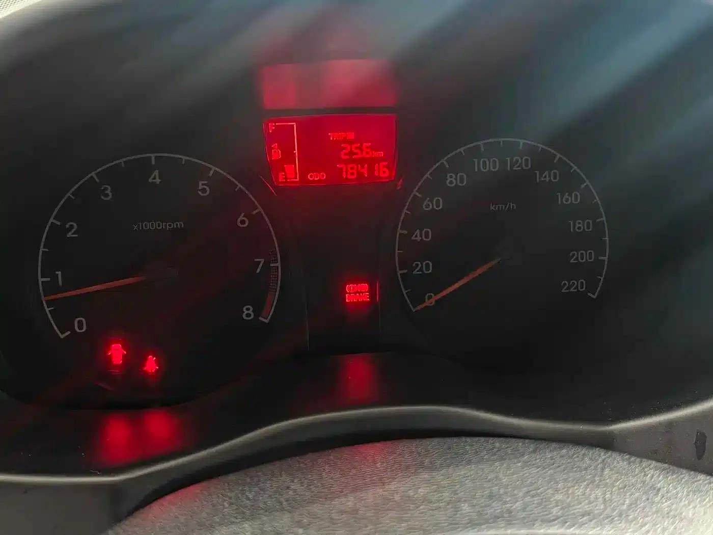 2014 Hyundai Reina 1.4L Manual Intelligent GLS — миниатюра 15