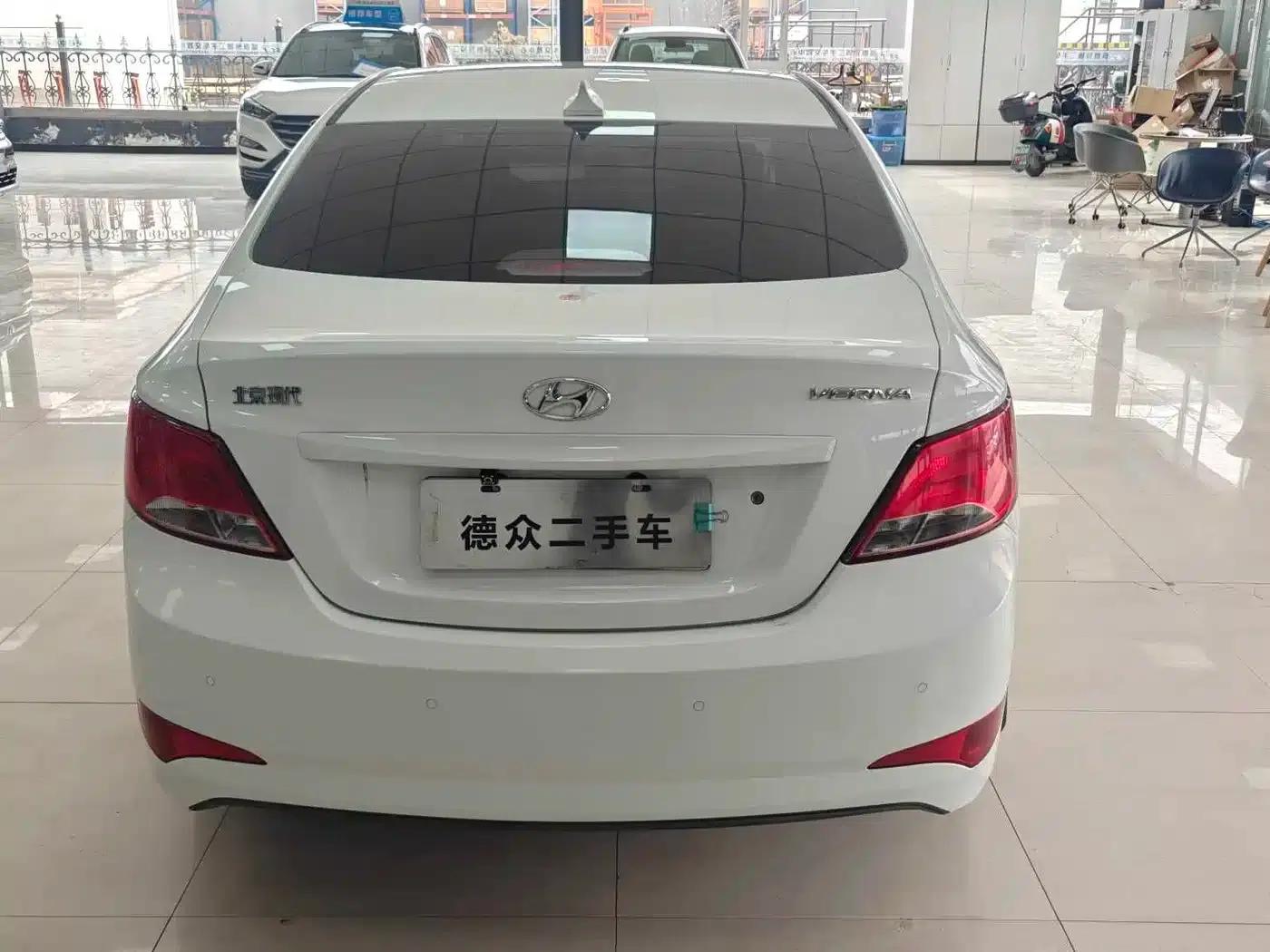 2014 Hyundai Reina 1.4L Manual Intelligent GLS — миниатюра 7