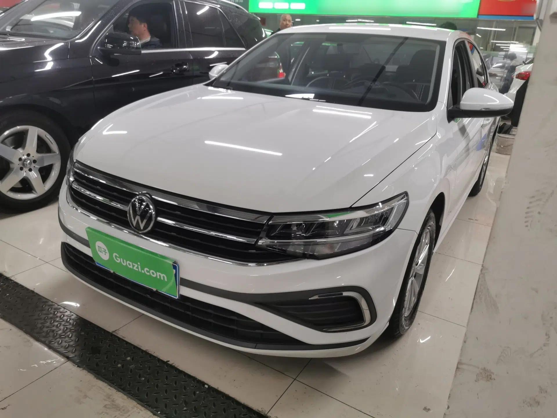 Volkswagen Bora 2023 200TSI DSG Comfort Edition — миниатюра 1