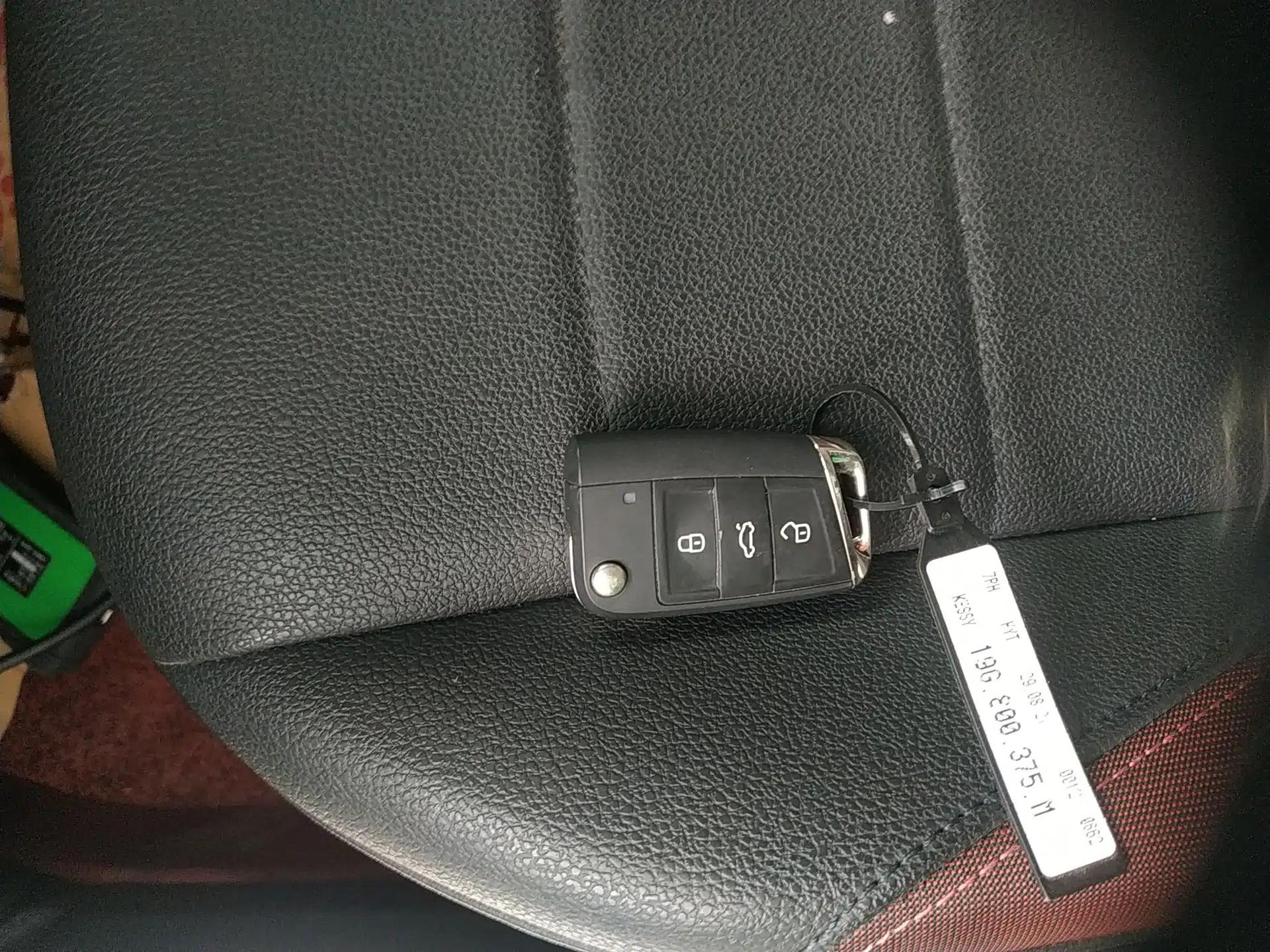 Volkswagen Bora 2021 1.5L Automatic Elite Smart Connect Edition — миниатюра 12