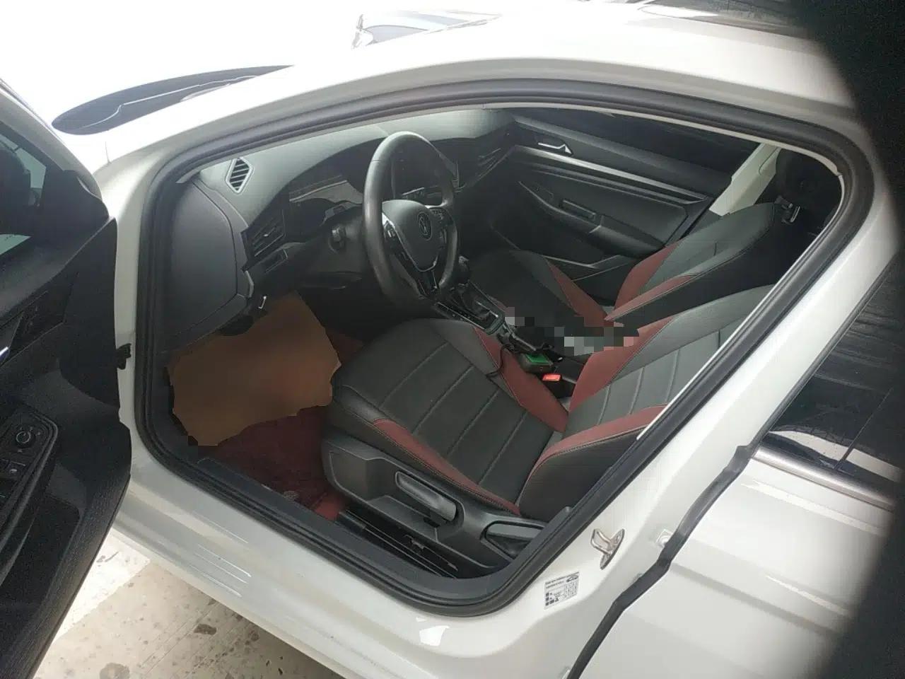 Volkswagen Bora 2021 1.5L Automatic Elite Smart Connect Edition — миниатюра 19