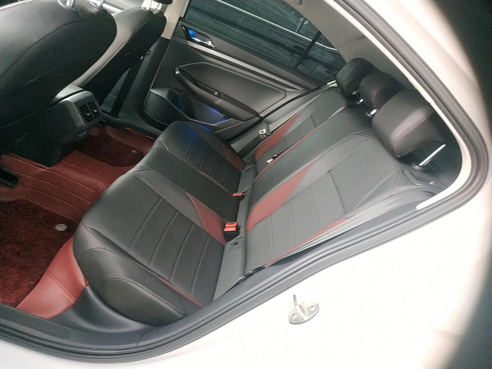 Volkswagen Bora 2021 1.5L Automatic Elite Smart Connect Edition — миниатюра 20