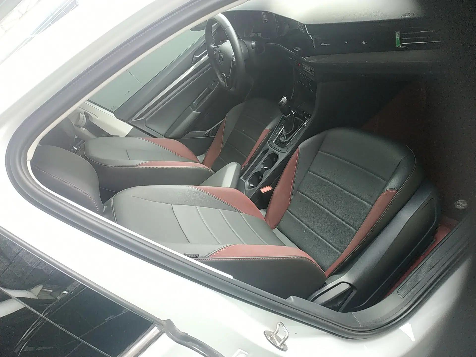 Volkswagen Bora 2021 1.5L Automatic Elite Smart Connect Edition — миниатюра 23