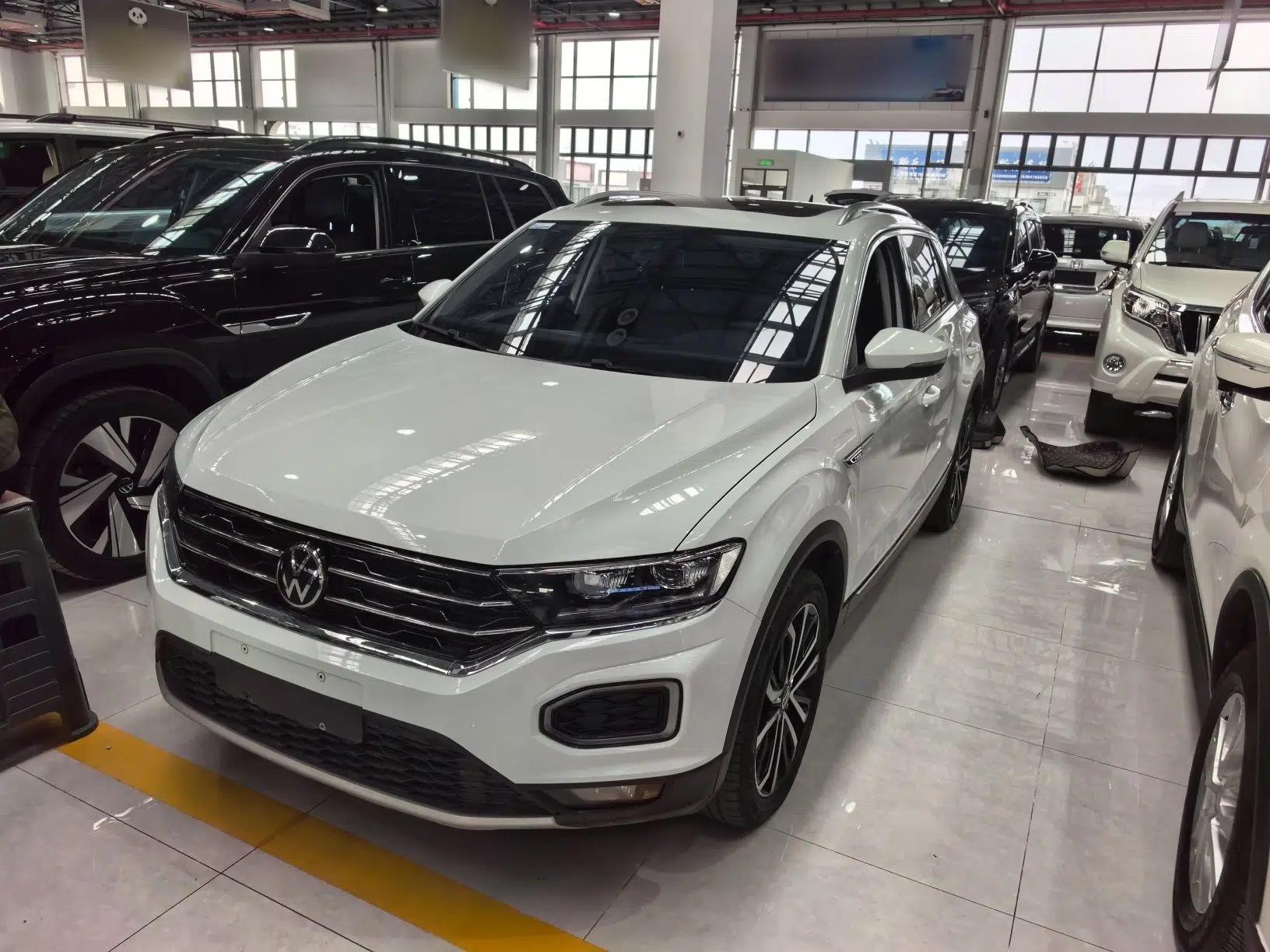 Volkswagen T-ROC 2021 280TSI DSG Two-Wheel Drive Comfort Connect Edition — миниатюра 2