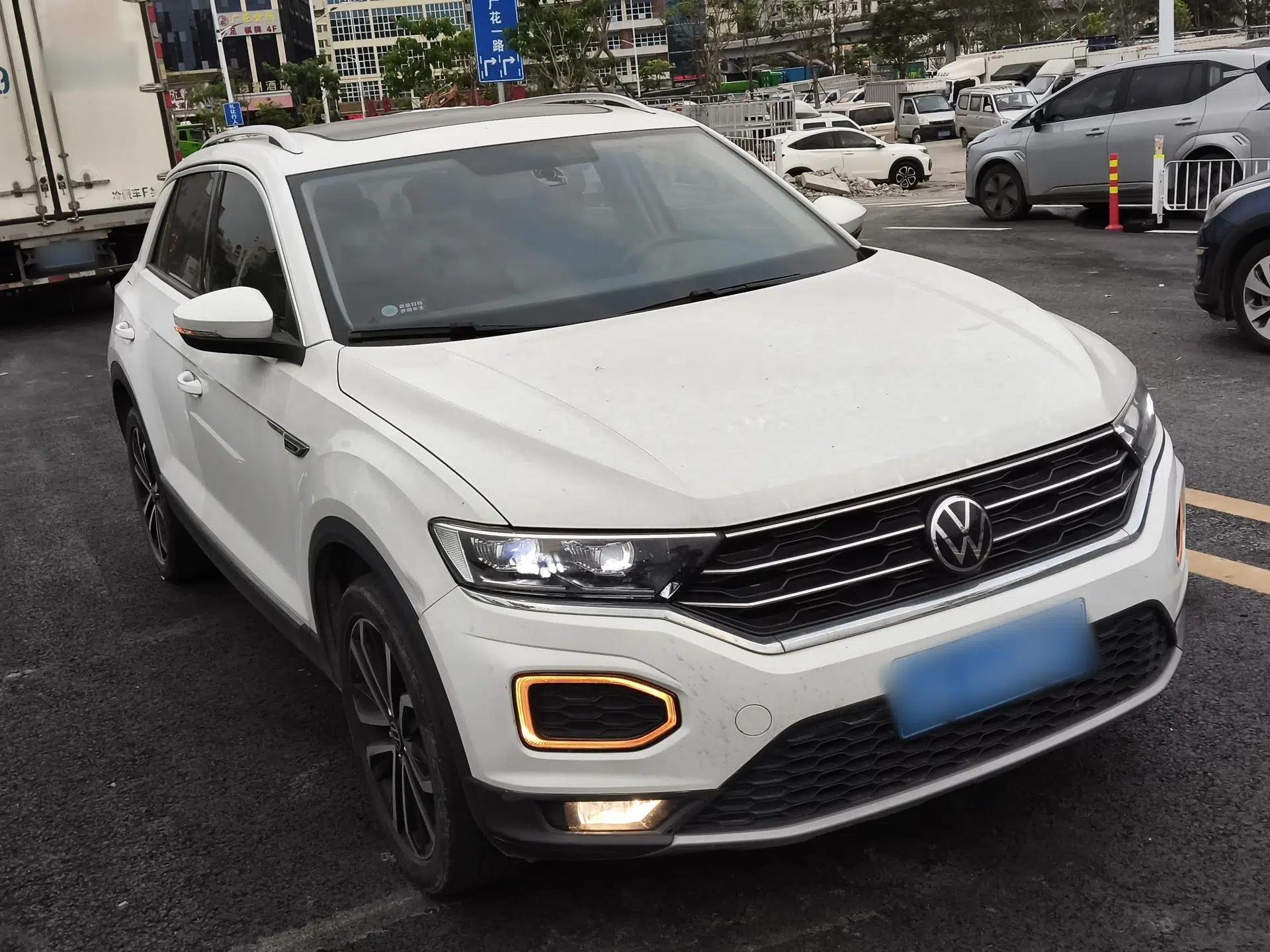 Volkswagen T-ROC 2021 280TSI DSG Two-Wheel Drive Comfort Connect Edition — миниатюра 3