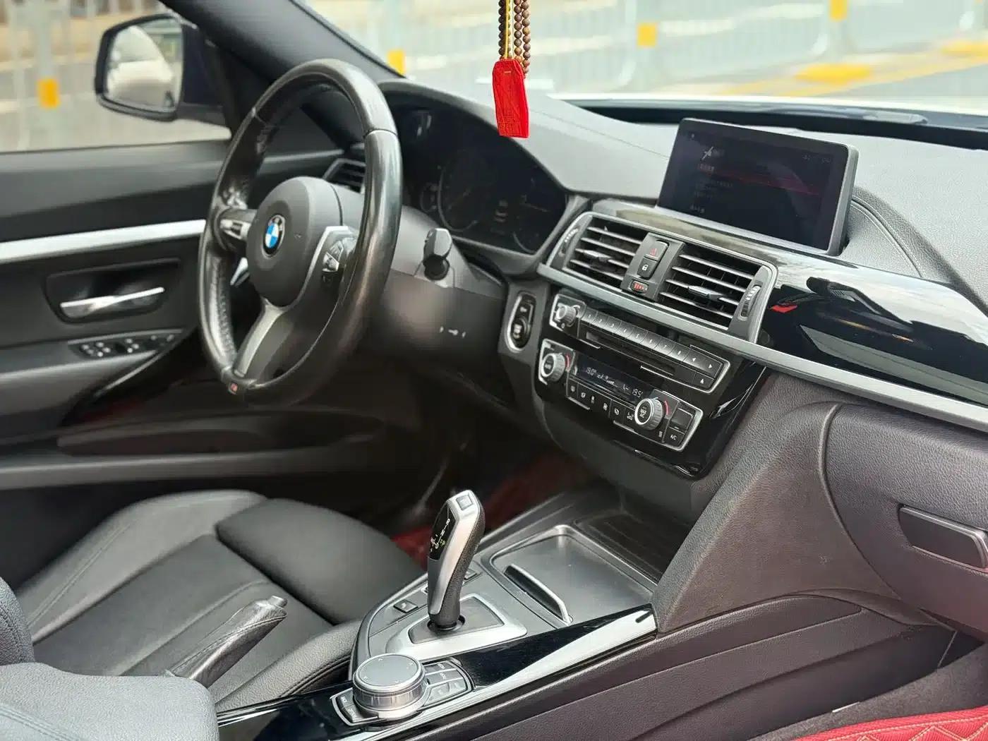 2020 BMW 3 Series GT 320i M Sport Package — миниатюра 17
