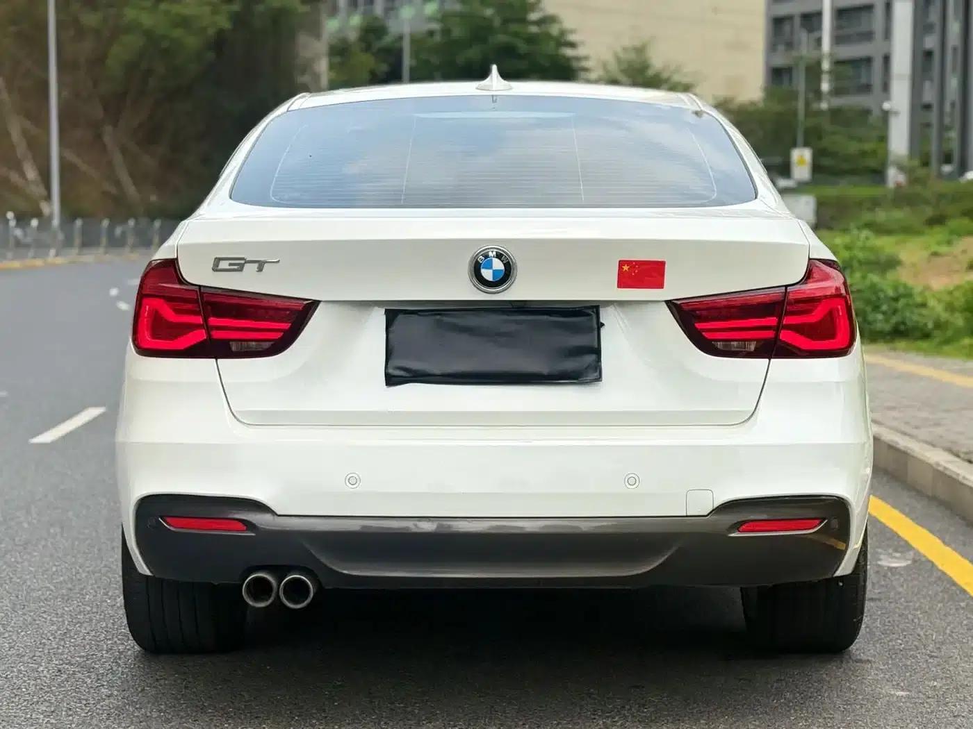 2020 BMW 3 Series GT 320i M Sport Package — миниатюра 6