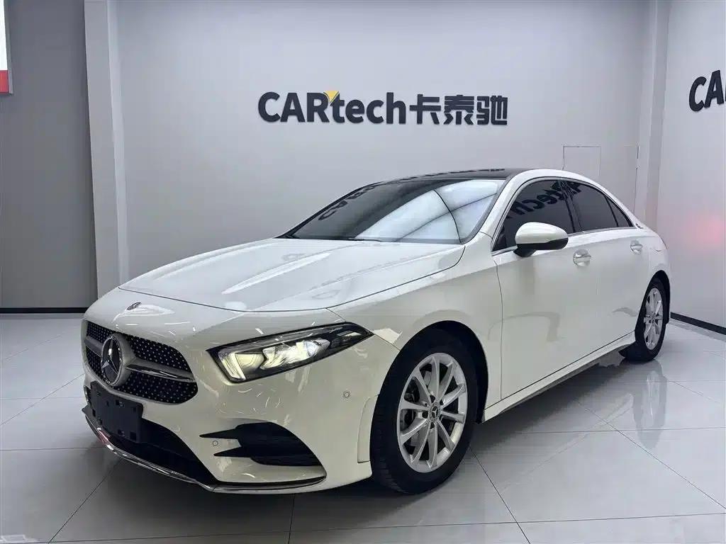 Mercedes-Benz A-Class 2021 A 200 L Sport Sedan Fashion Edition — миниатюра 1