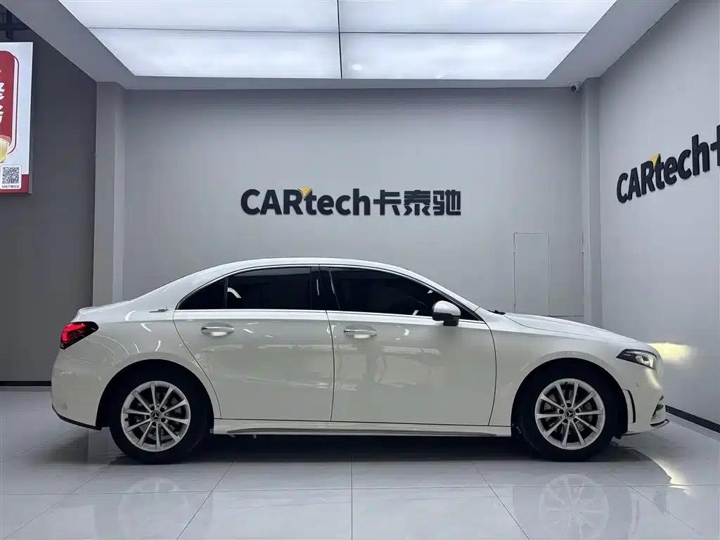 Mercedes-Benz A-Class 2021 A 200 L Sport Sedan Fashion Edition — миниатюра 13