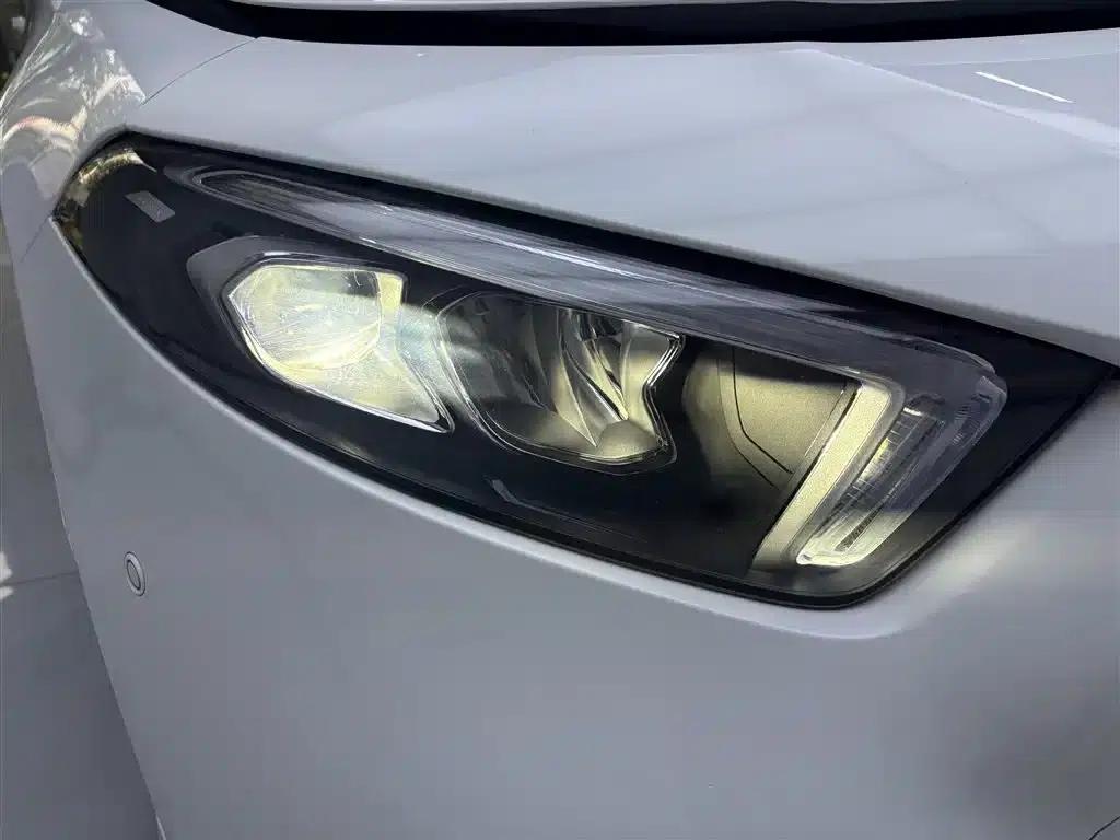 Mercedes-Benz A-Class 2021 A 200 L Sport Sedan Fashion Edition — миниатюра 16