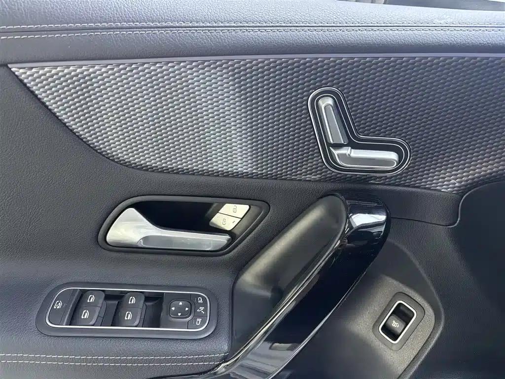 Mercedes-Benz A-Class 2021 A 200 L Sport Sedan Fashion Edition — миниатюра 19