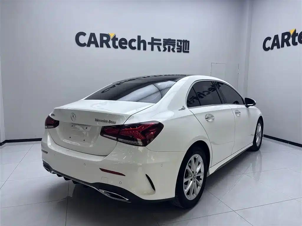 Mercedes-Benz A-Class 2021 A 200 L Sport Sedan Fashion Edition — миниатюра 4