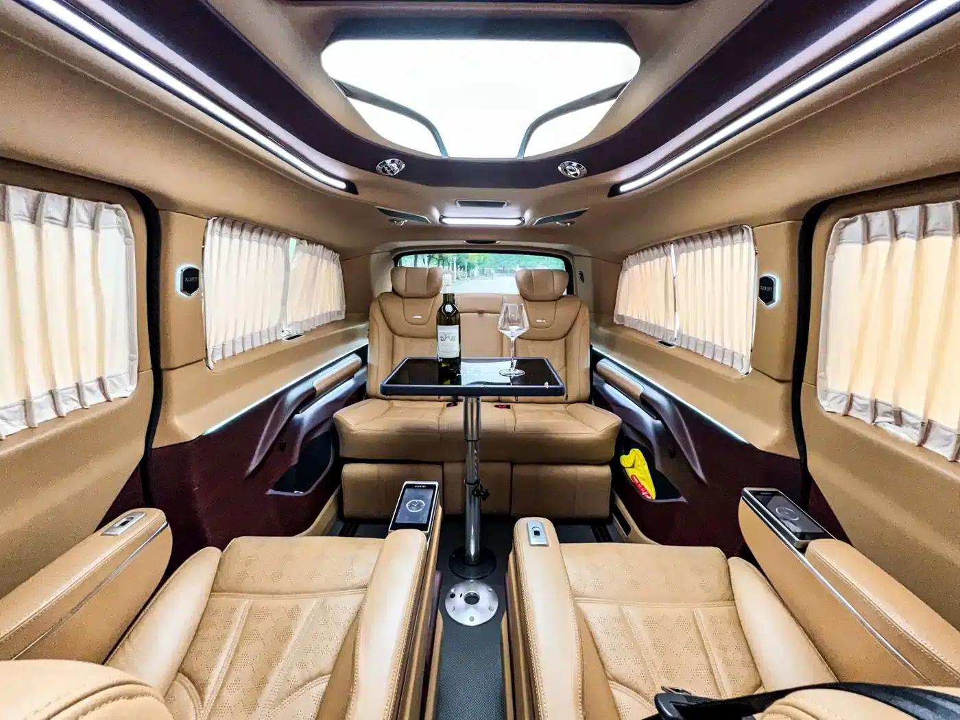 Mercedes-Benz V-Class 2022 V 260 L Long Wheelbase Luxury Edition — миниатюра 24