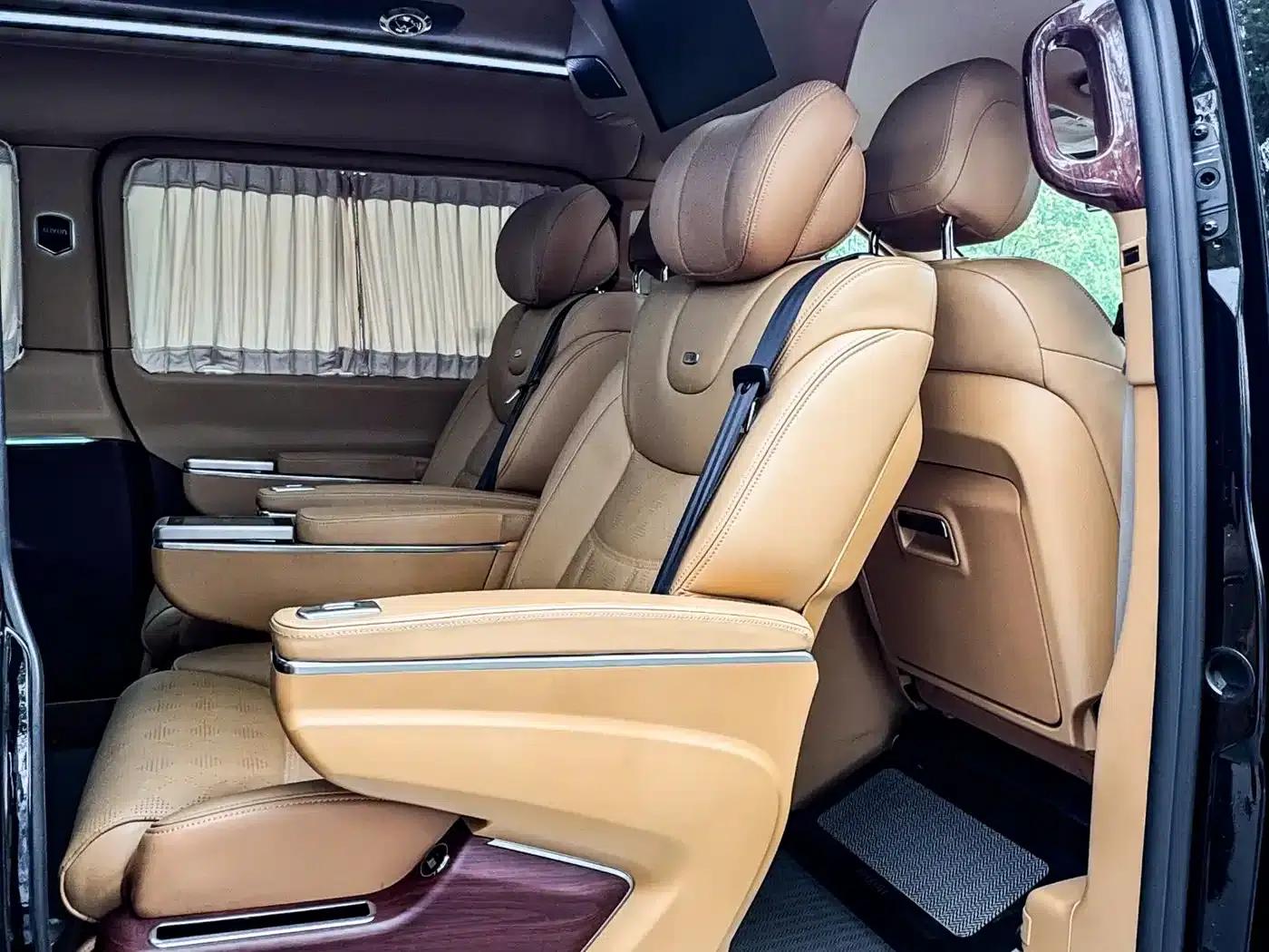 Mercedes-Benz V-Class 2022 V 260 L Long Wheelbase Luxury Edition — миниатюра 25