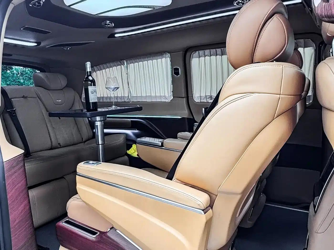 Mercedes-Benz V-Class 2022 V 260 L Long Wheelbase Luxury Edition — миниатюра 26