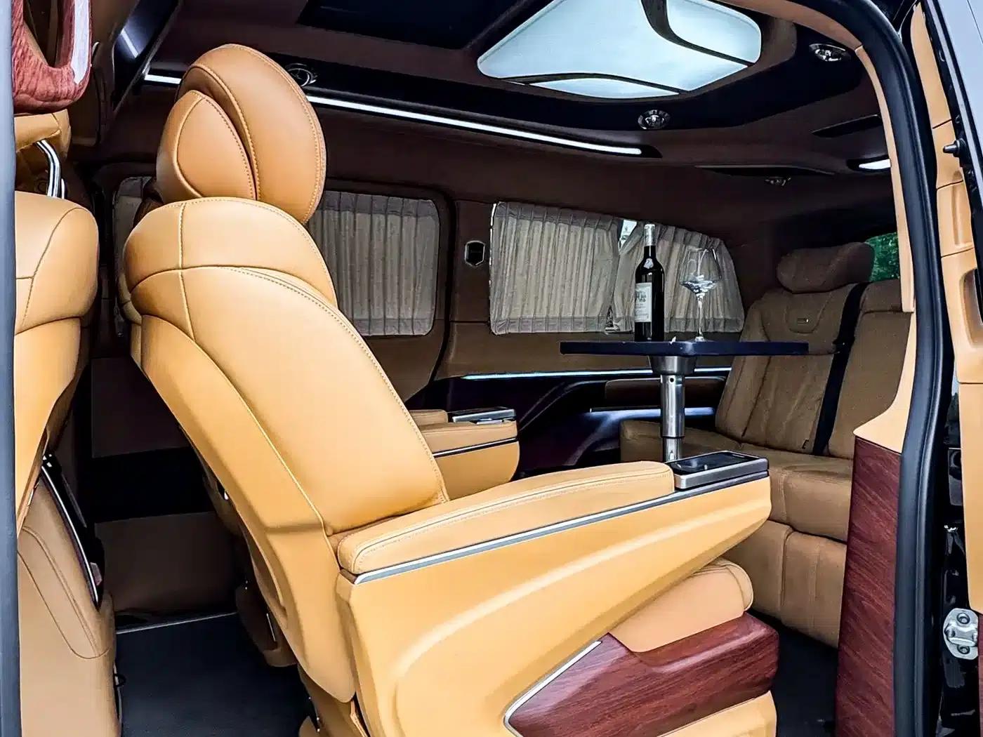 Mercedes-Benz V-Class 2022 V 260 L Long Wheelbase Luxury Edition — миниатюра 30