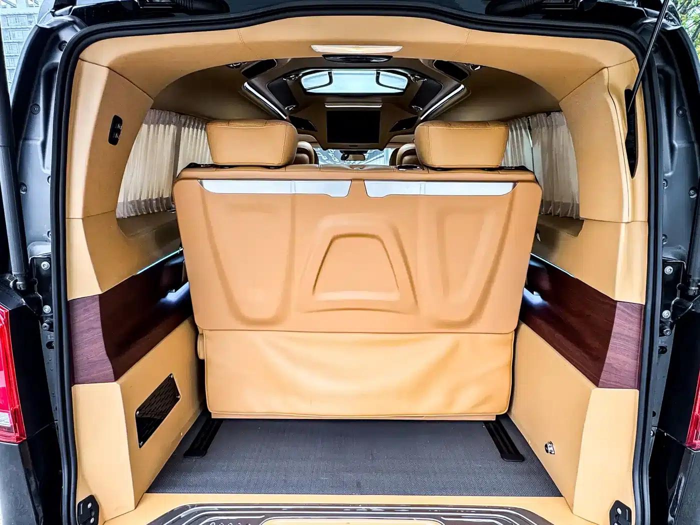 Mercedes-Benz V-Class 2022 V 260 L Long Wheelbase Luxury Edition — миниатюра 35