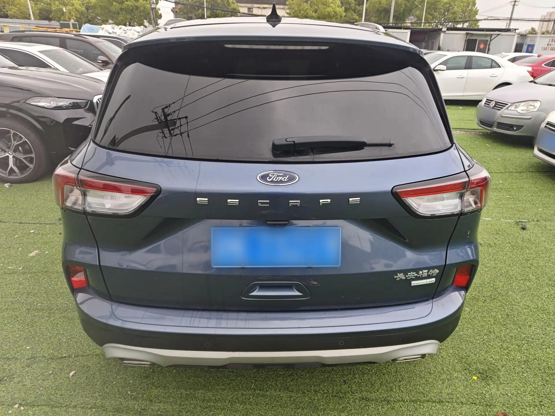 Ford Escape 2020 EcoBoost 245 Two-Wheel-Drive Titanium Edition — миниатюра 5