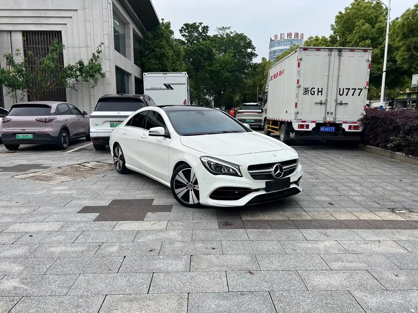 Imported Mercedes-Benz CLA 2015 model CLA 200 — миниатюра 3