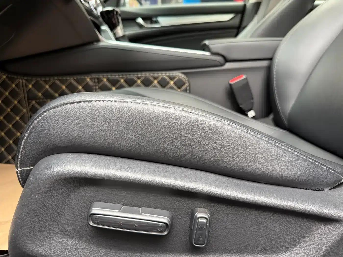 2018 Honda Accord 260TURBO Luxury Edition (China VI Emission Standard) — миниатюра 22